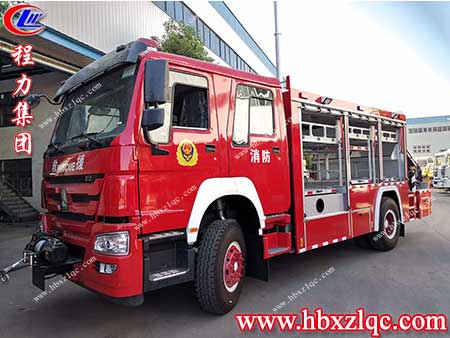 程力重汽搶險救援消防車，為救援活動提供更全面的援助