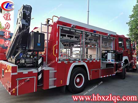 程力重汽搶險救援消防車，為救援活動提供更全面的援助